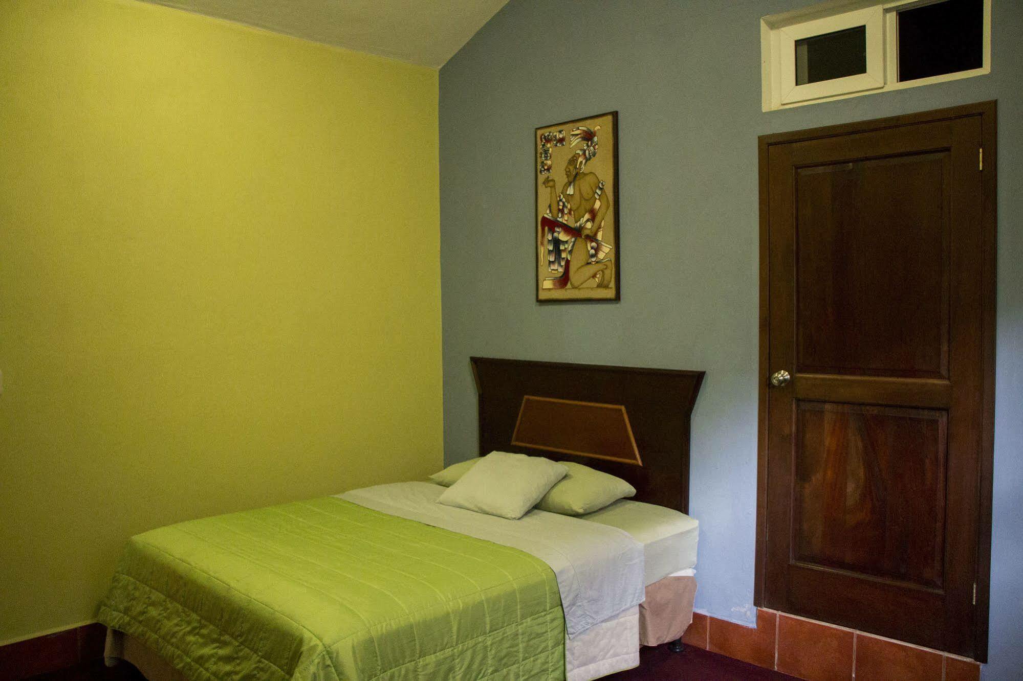 Hotel Ribiera Del Lago Peten Itza San Roman Εξωτερικό φωτογραφία