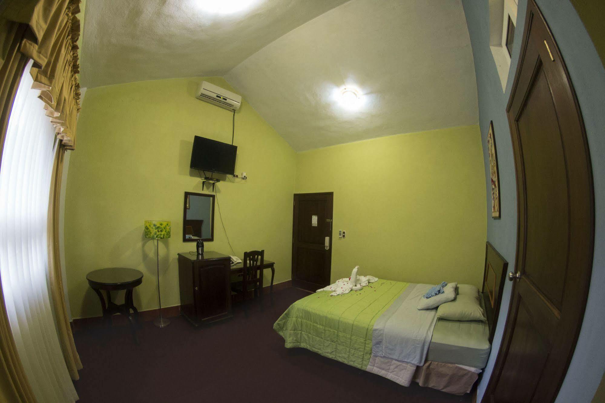 Hotel Ribiera Del Lago Peten Itza San Roman Εξωτερικό φωτογραφία